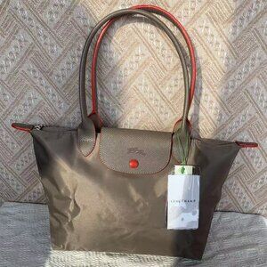 Authentic Longchamp medium shoulder bag